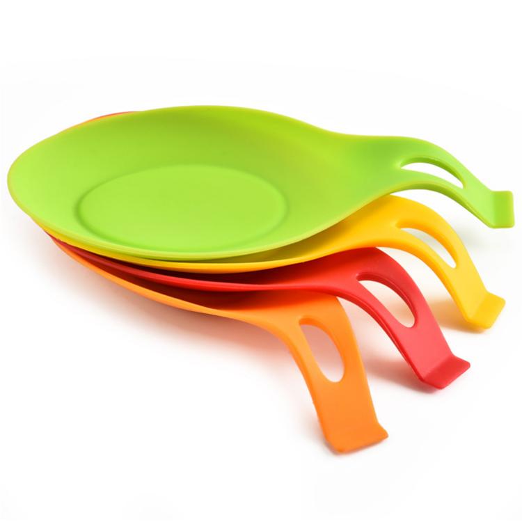 Silicone spoon mat